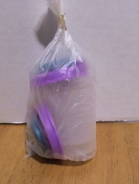 Tupperware Salt & Pepper Containers B3